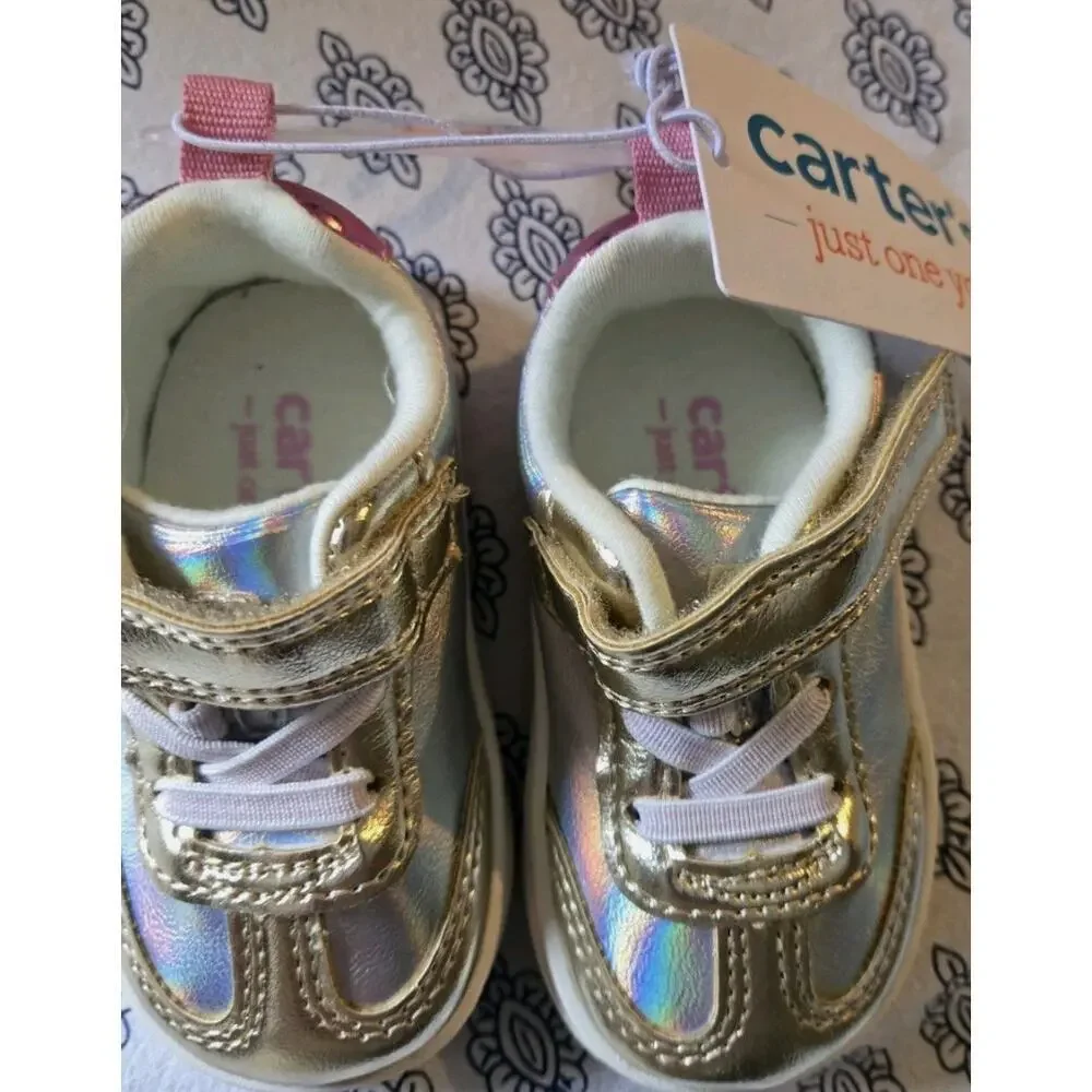 Carters Baby shoes size 0-3 months NWT!